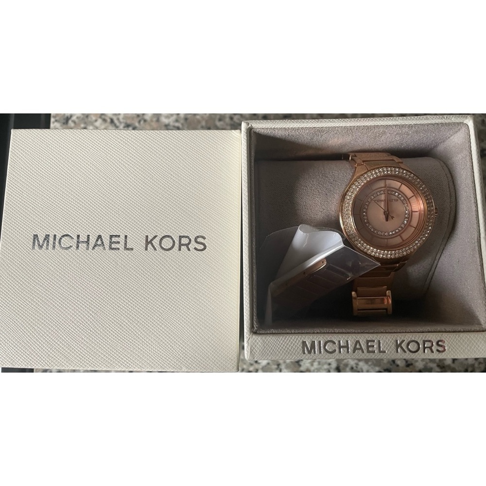 Michael Kors Rose Gold Timepiece